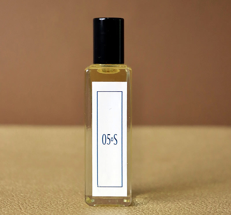 No Name No Logo Just No 05° Scent