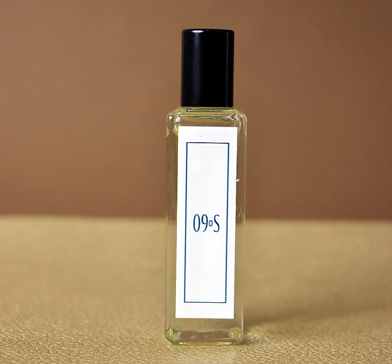 No Name No Logo Just No 09° Scent