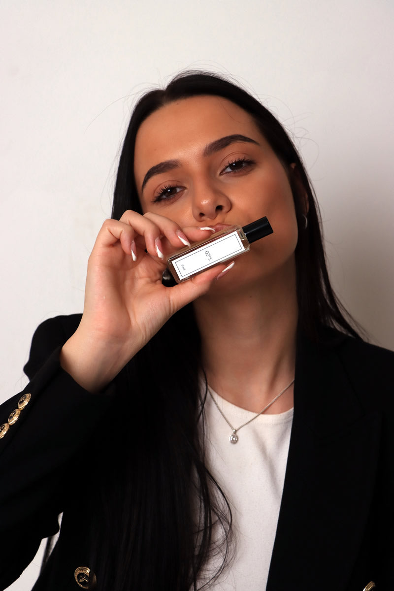 Без имена, без логотипа, само без мириса 02° inspirisan Millésime Impérial